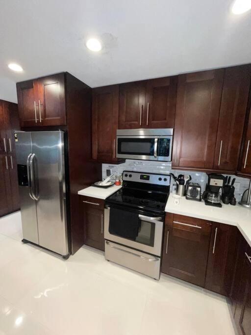 Modern Miami Oversized 3 Bedroom In Central Location Exterior photo