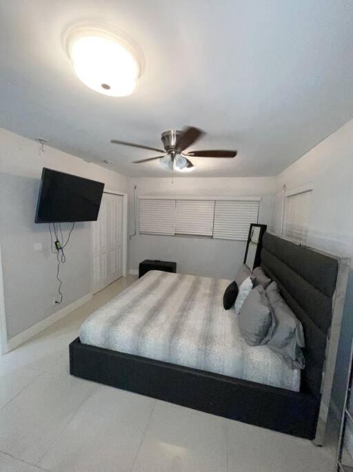 Modern Miami Oversized 3 Bedroom In Central Location Exterior photo