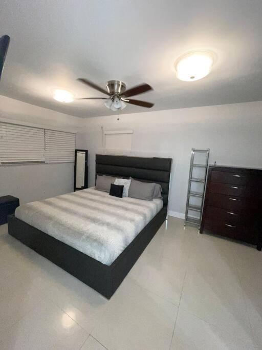 Modern Miami Oversized 3 Bedroom In Central Location Exterior photo