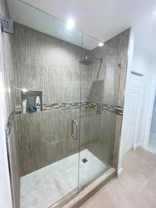 Modern Miami Oversized 3 Bedroom In Central Location Exterior photo