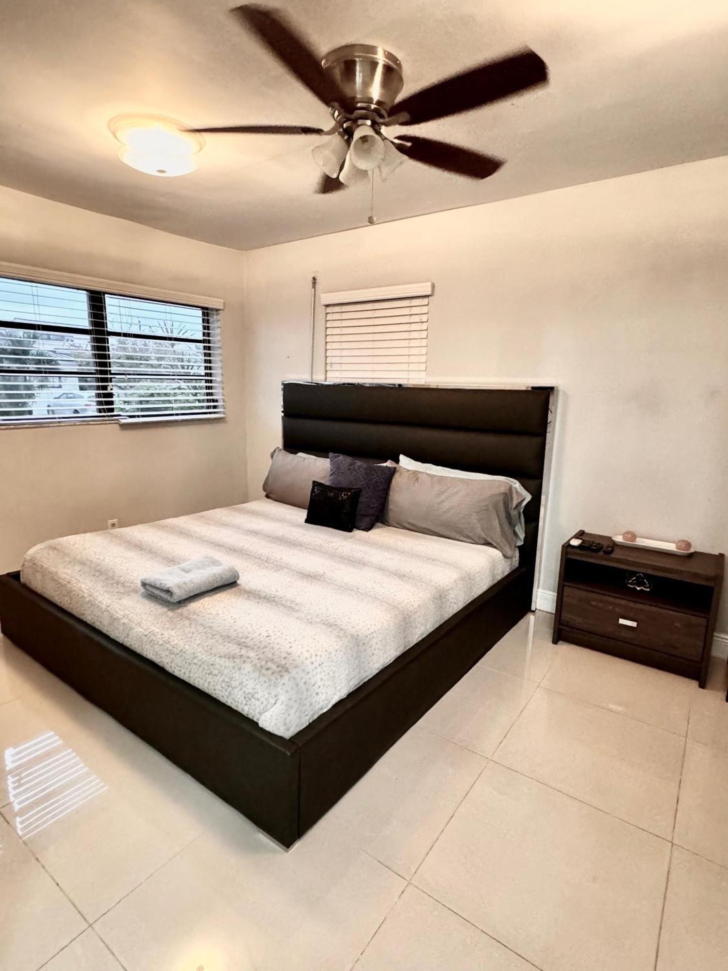 Modern Miami Oversized 3 Bedroom In Central Location Exterior photo