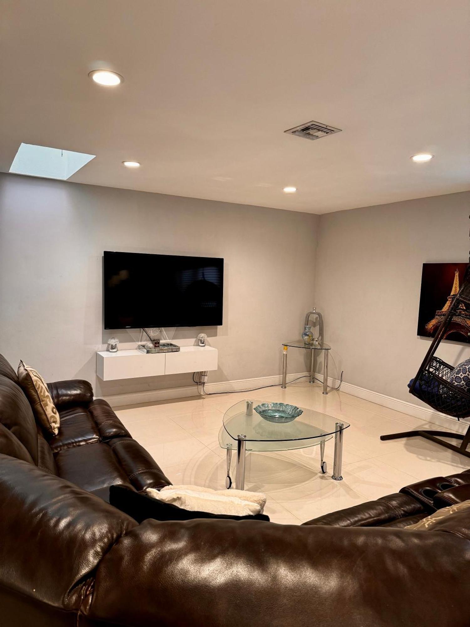 Modern Miami Oversized 3 Bedroom In Central Location Exterior photo